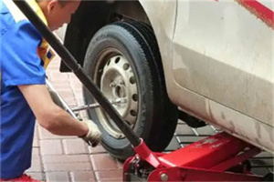 苍梧附近拖车24小时服务热线电话