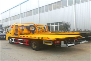 苍梧附近拖车救援搭电