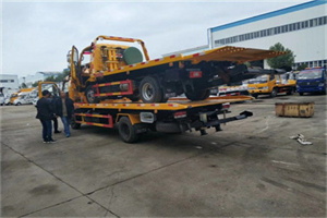 苍梧同城汽车补胎